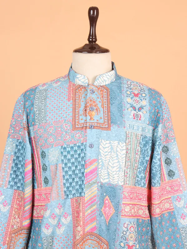 Blue kurta suit with print for men