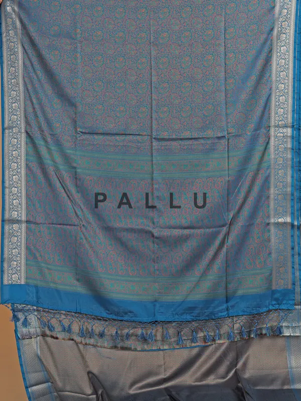 Blue silk saree with chic motif pattern