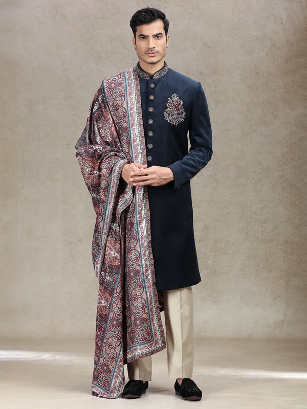 Blue velvet sherwani with vintage printed dupatta