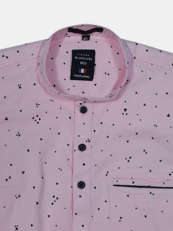 BLUOLIVES casual printed light pink kurta style shirt