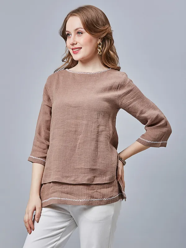 Boom beige line plain top