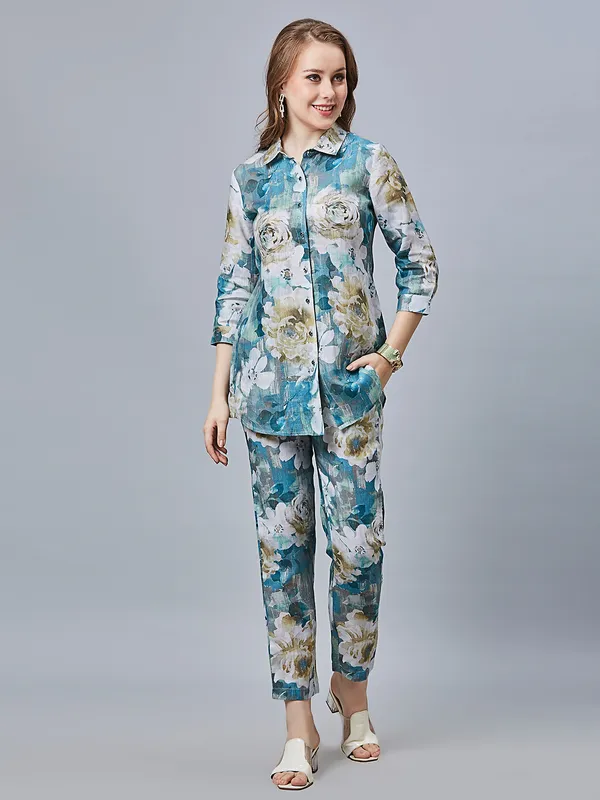 Boom blue and white printed co ord set