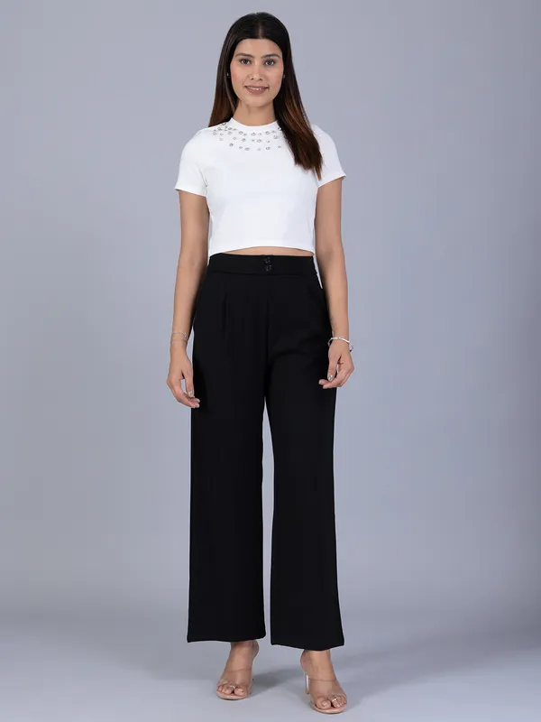 BOOM solid black lycra pant for women