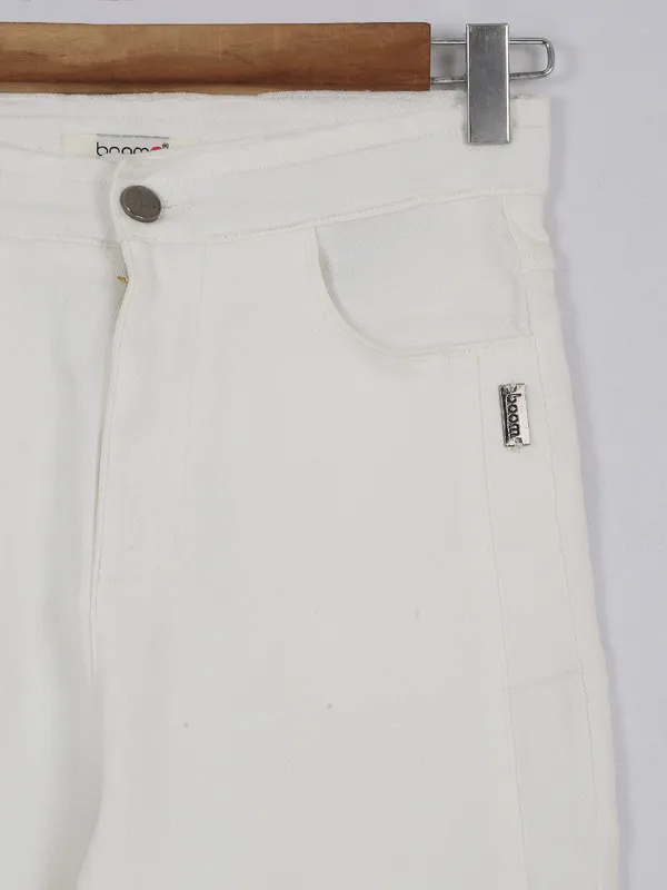 Boom white solid straight jeans