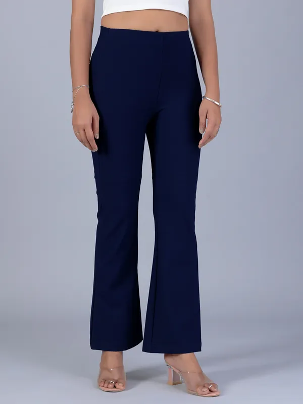 BOOM women wear navy lycra pant