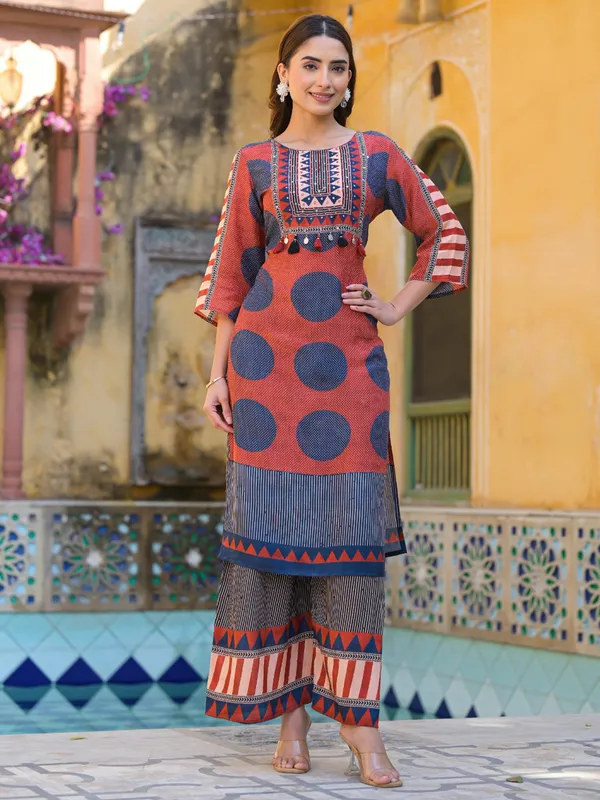 Brown kurti set with print