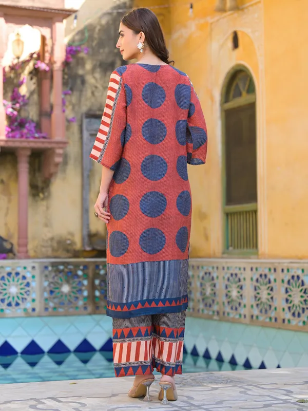Brown kurti set with print