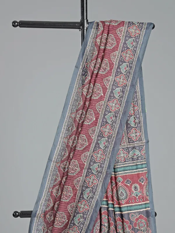 Brown printed semi cotton saree with thread accents