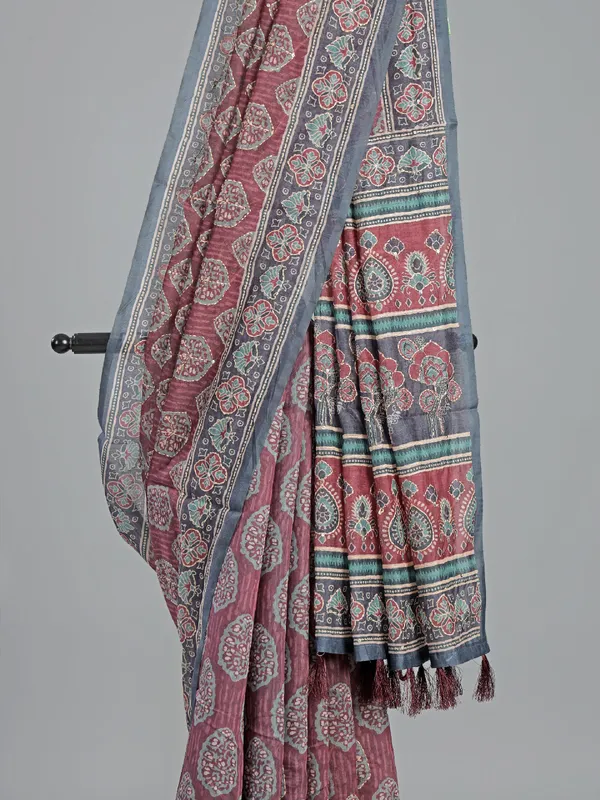 Brown printed semi cotton saree with thread accents