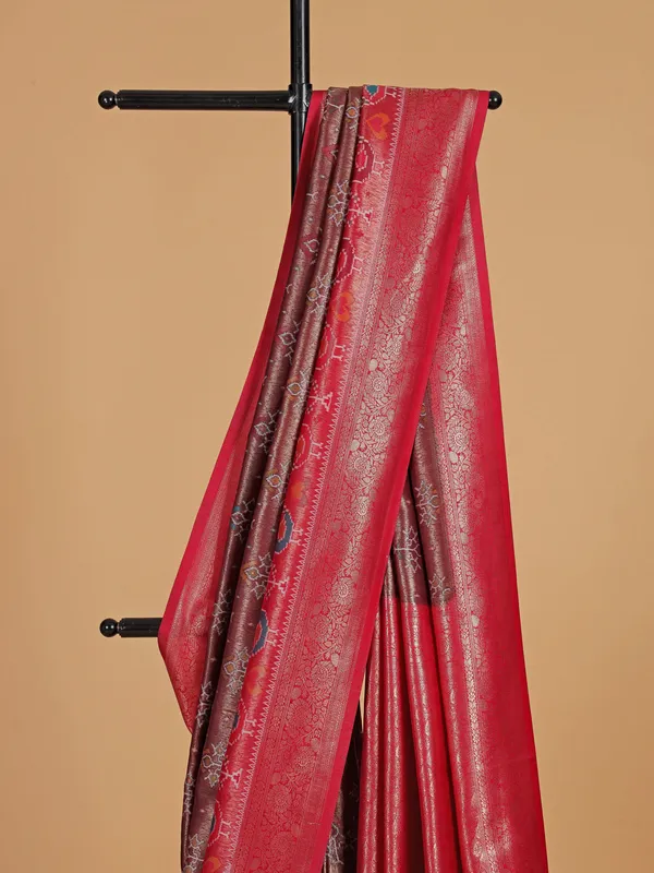 Brown silk saree with red border