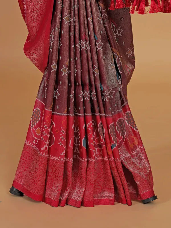 Brown silk saree with red border