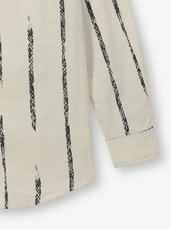 BUTTERFLY cream cotton printed shirt