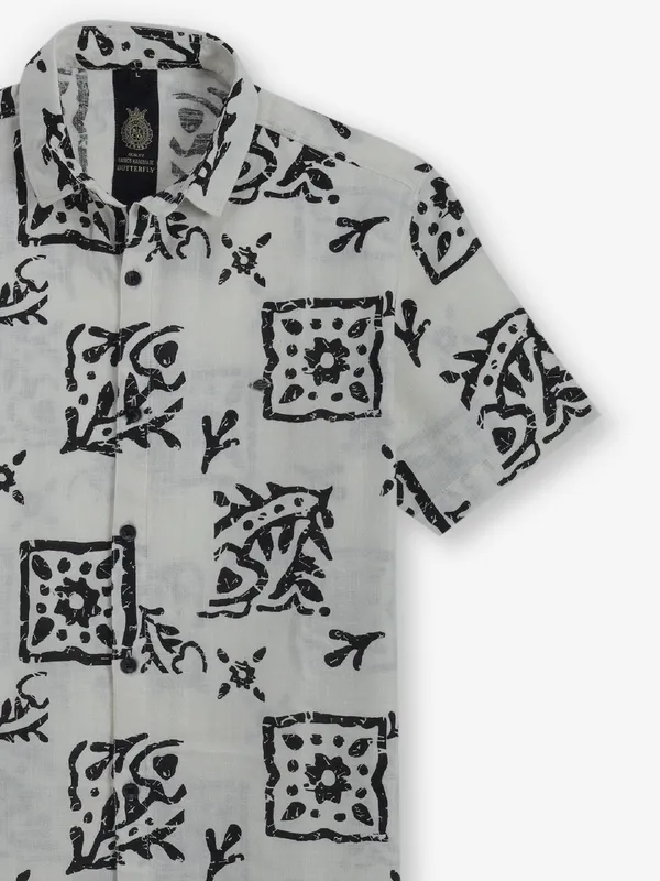 BUTTERFLY off-white cotton shirt with print