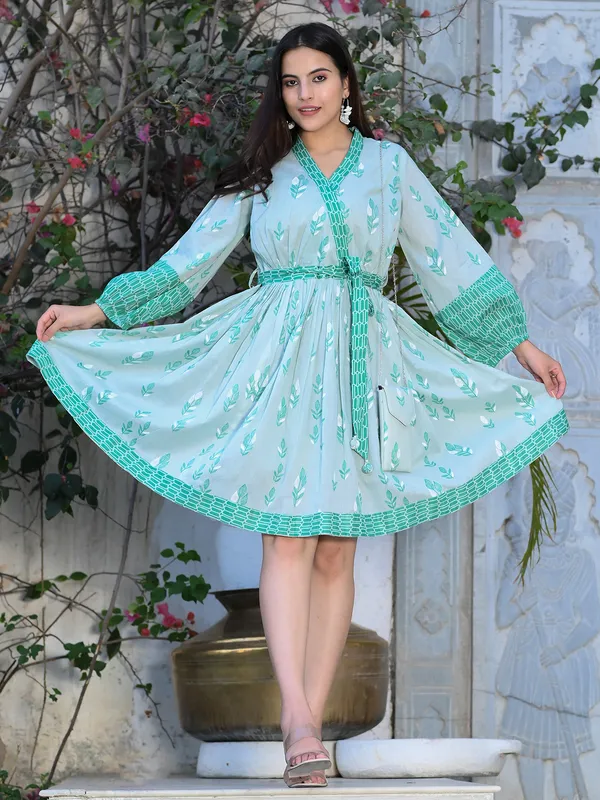 Casual look green cotton kurti in printed