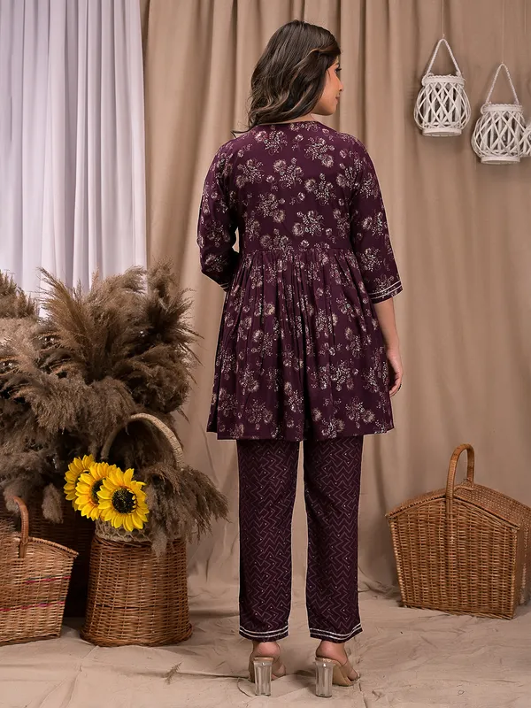 Casual wear cotton wine kurti with pant