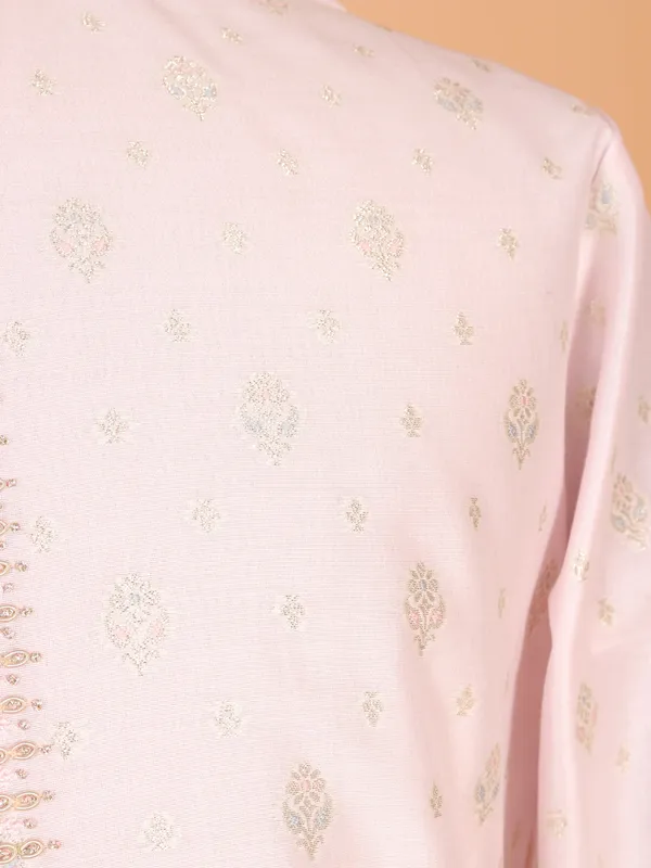 Charming light pink silk kurta suit