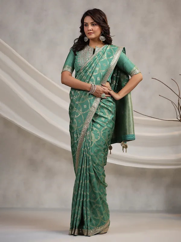 Chic green shaded silk saree
