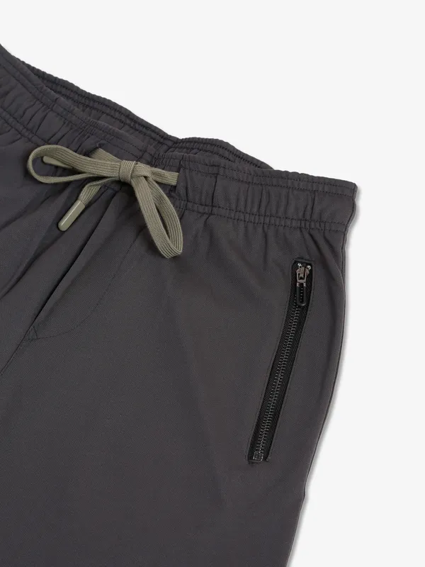 Chopstick black solid track pant