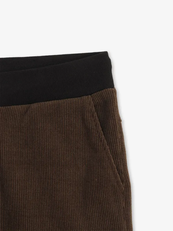 CHOPSTICK brown solid cotton shorts