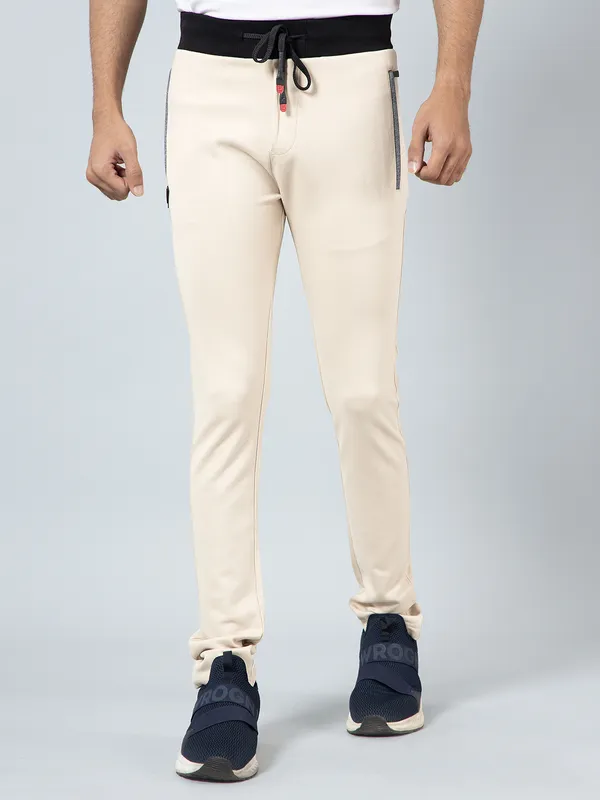 Chopstick cream comfortable track pant