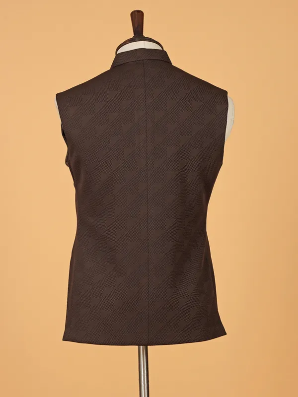 Classic brown texture waistcoat