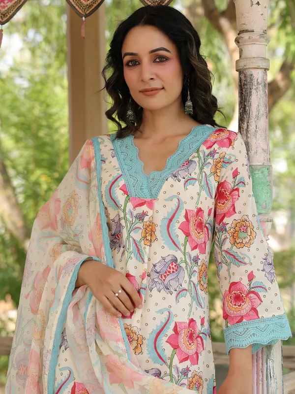 Classic cream cotton kurti set with dupatta