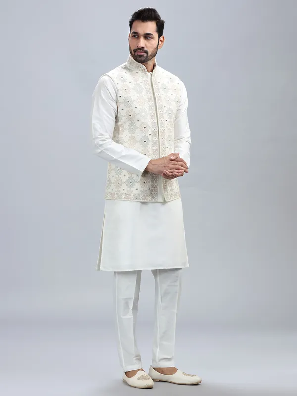 Classic off wite waistcoat set for men