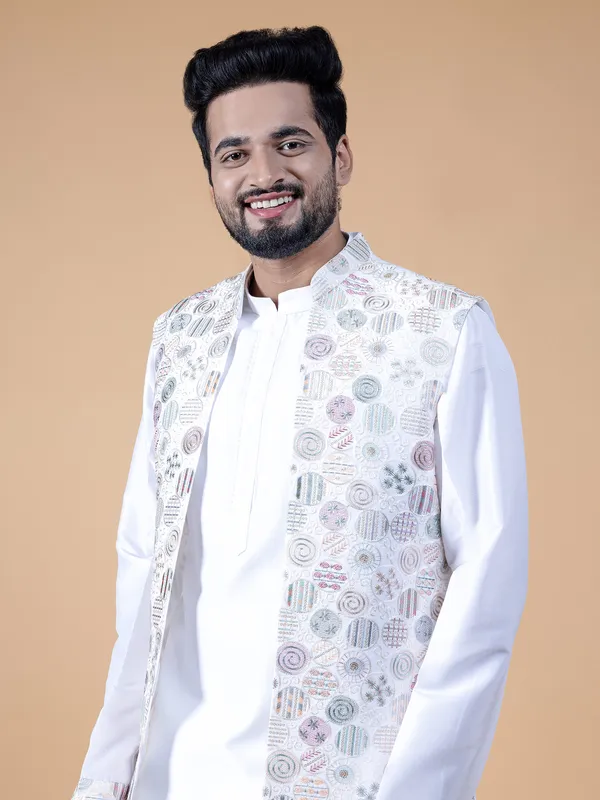 Classic silk white waistcoat set