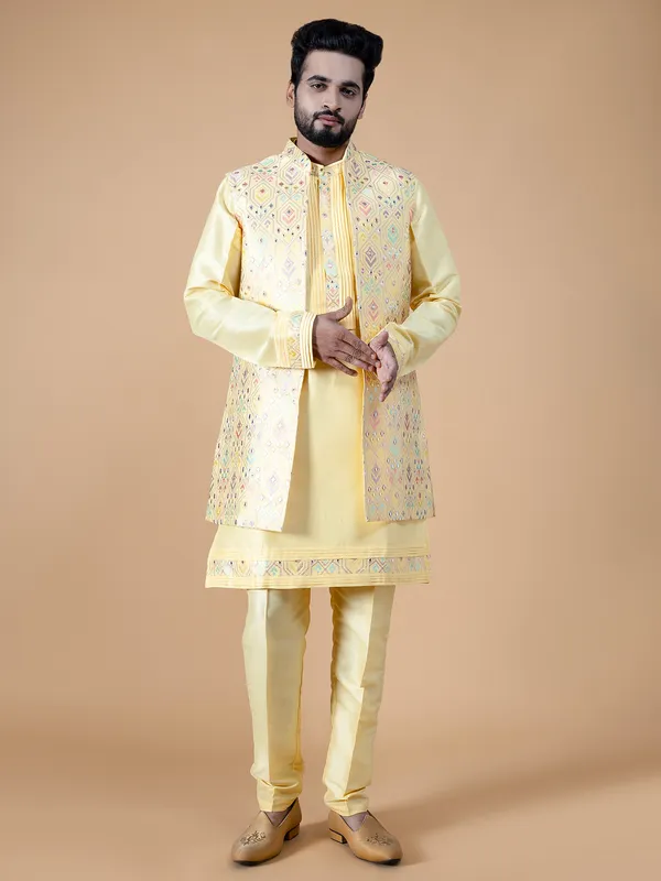 Classic silk yellow waistcoat set