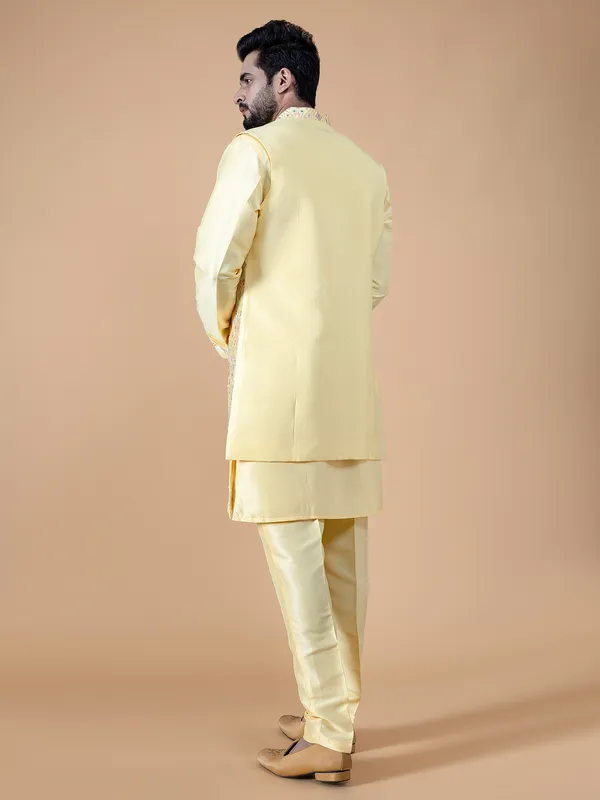 Classic silk yellow waistcoat set
