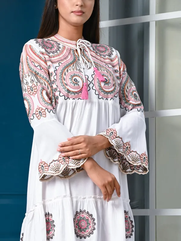 Classic white cotton kurti