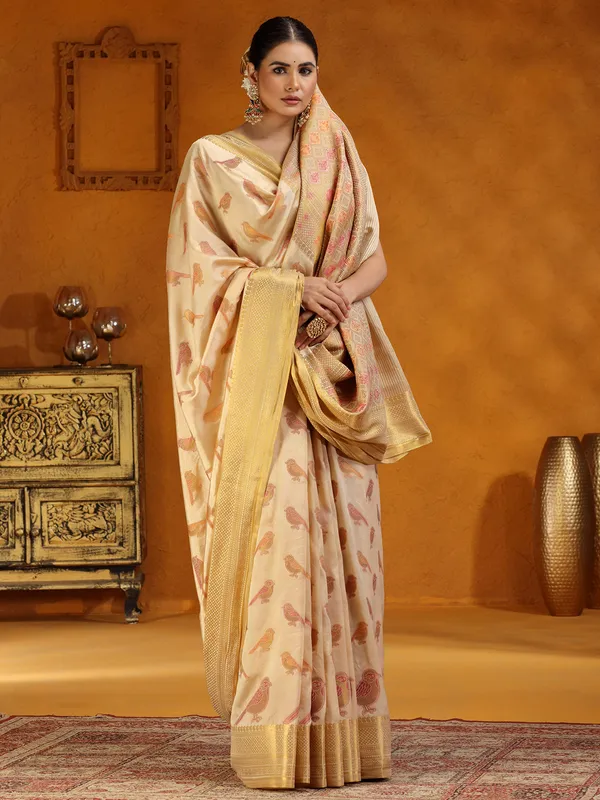 Classy beige silk saree for wedding
