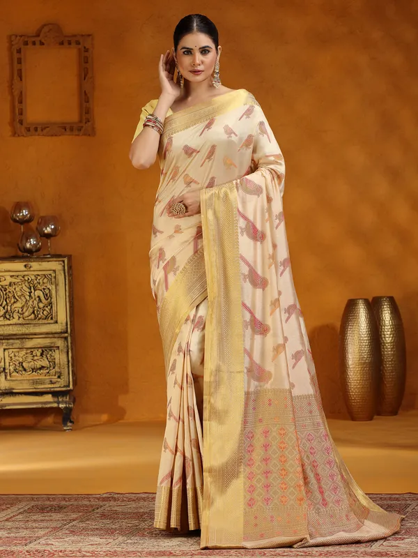Classy beige silk saree for wedding