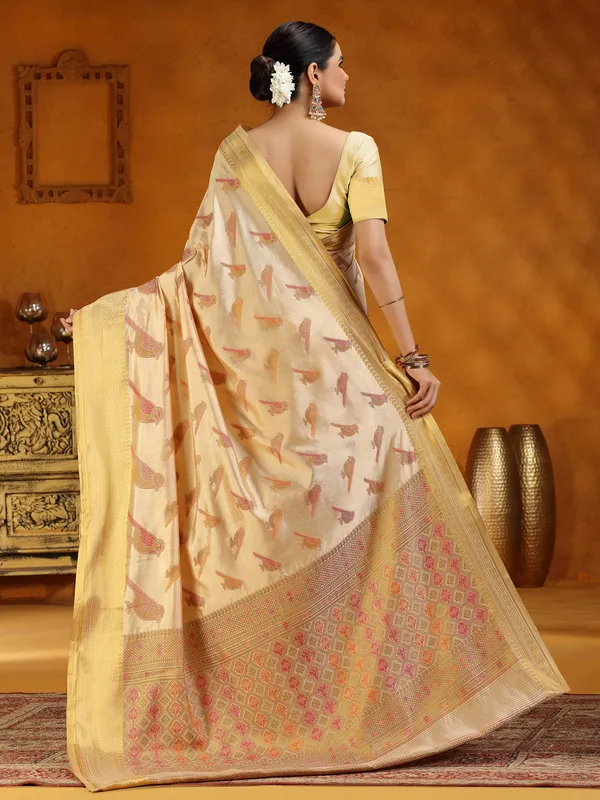 Classy beige silk saree for wedding