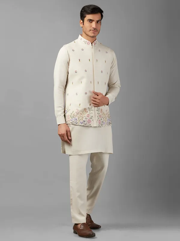 Classy off-white linen waistcoat set