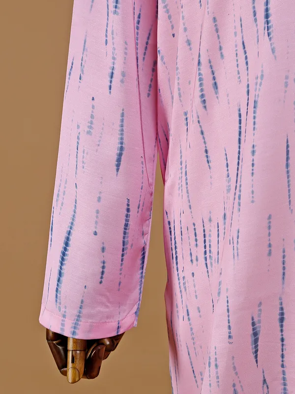 Classy pink silk kurta