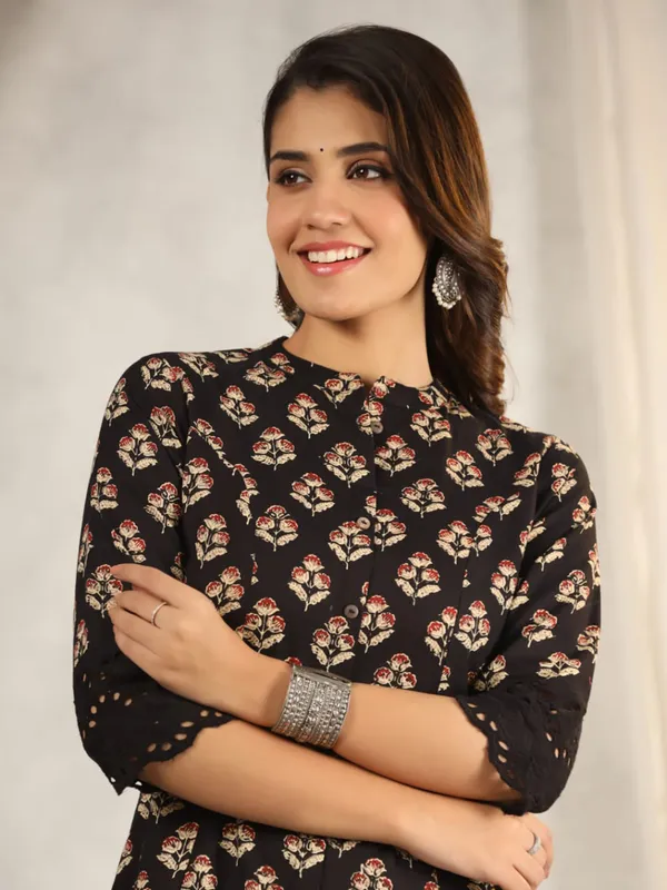 Classy printed black kurti in cotton