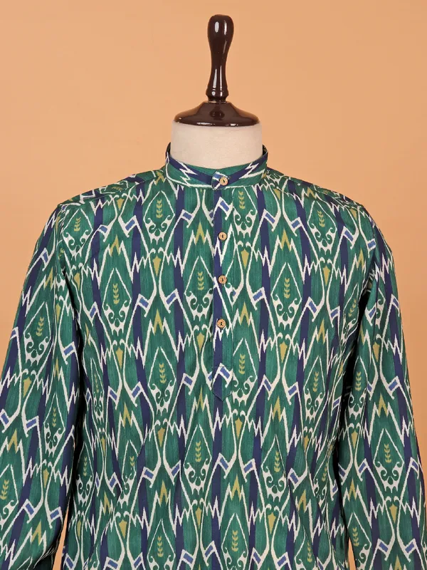Comfortable green printed kurta set
