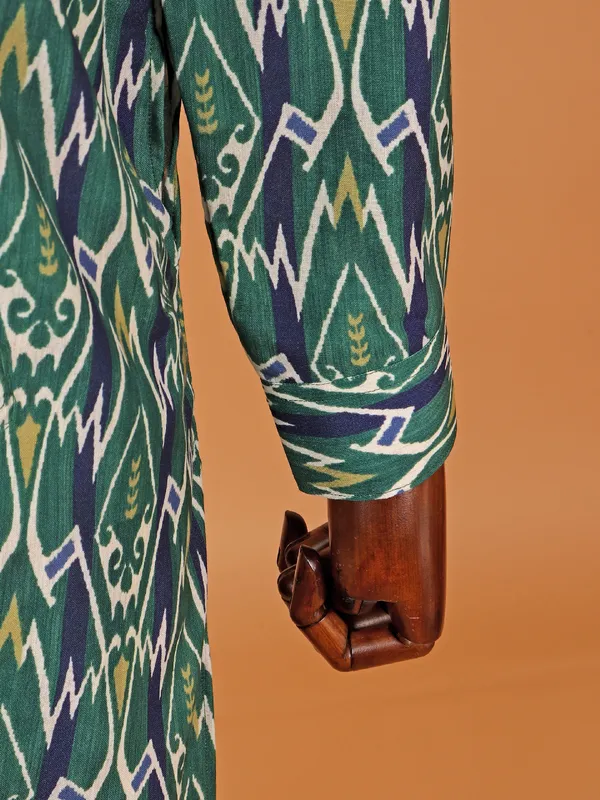Comfortable green printed kurta set