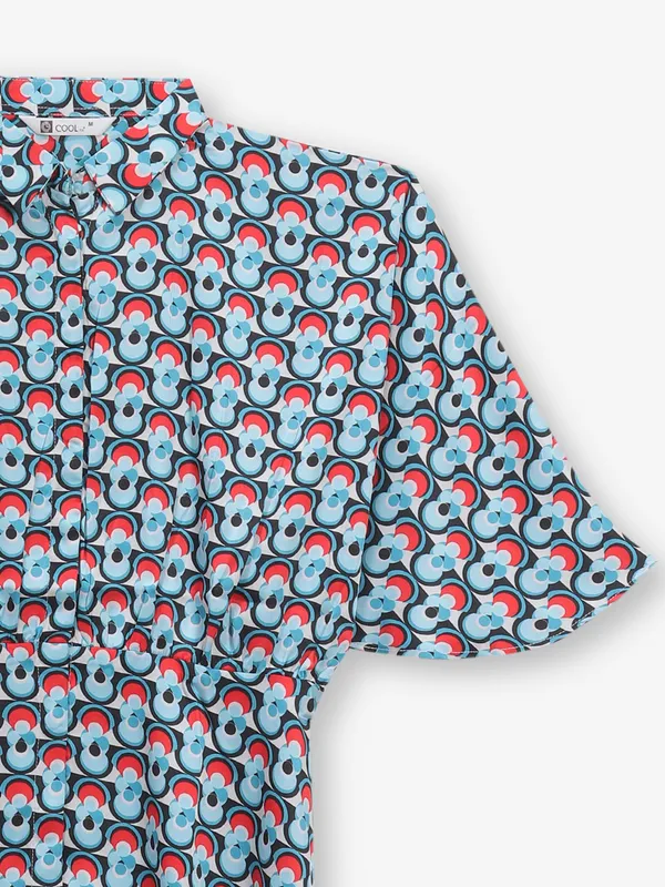 COOL blue printed linen crop top