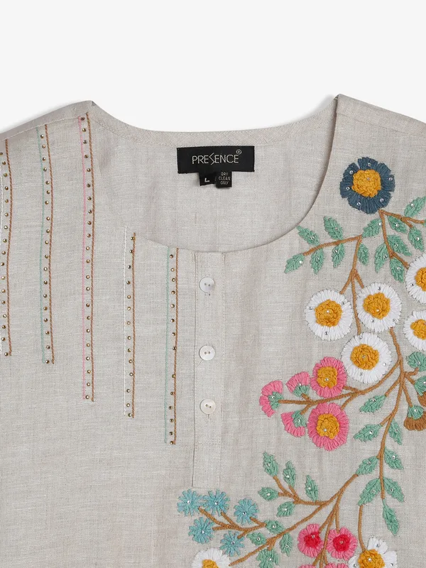 Cotton beige embroidery top