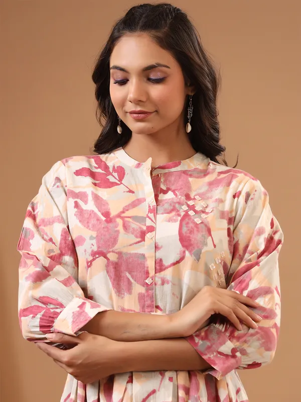 Cotton casual pink printed long kurti