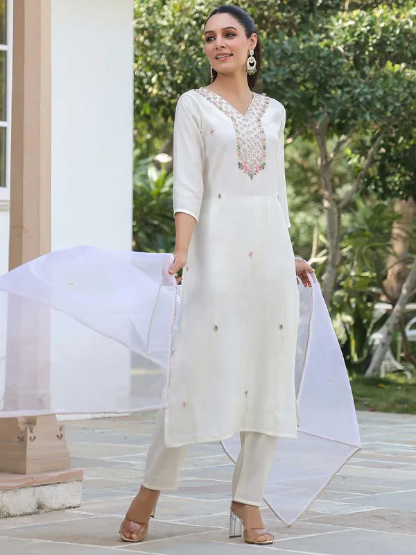 Cotton kurti set in white