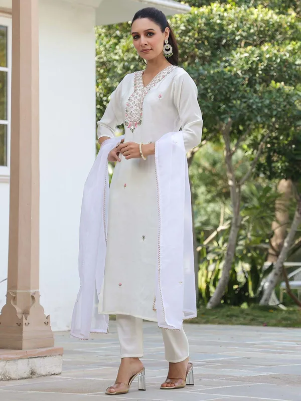 Cotton kurti set in white