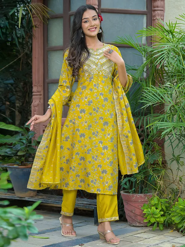 Cotton olive printed festive wear kurti set