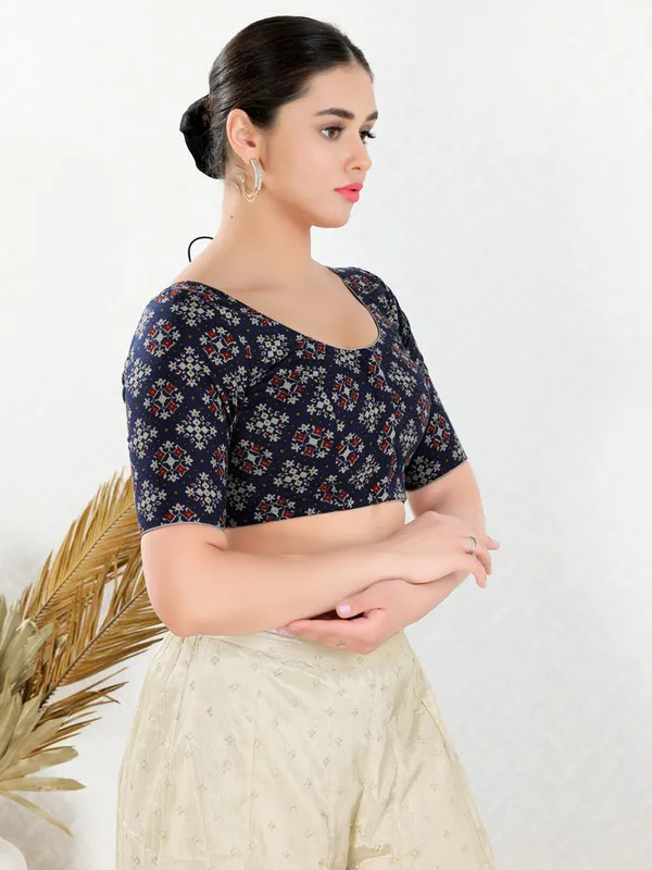 Cotton printed blouse in navy