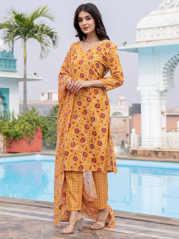 Cotton printed yellow straight cut kurti set