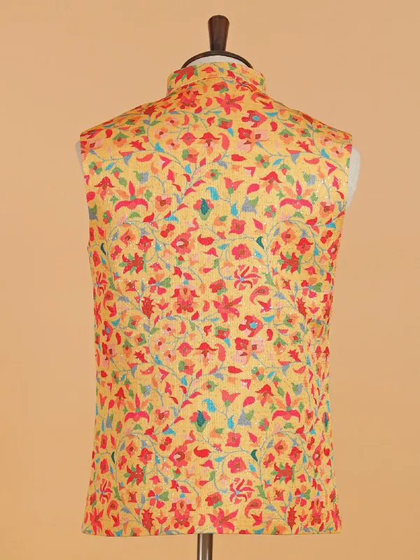 Cotton silk waistcoat in mustard yellow
