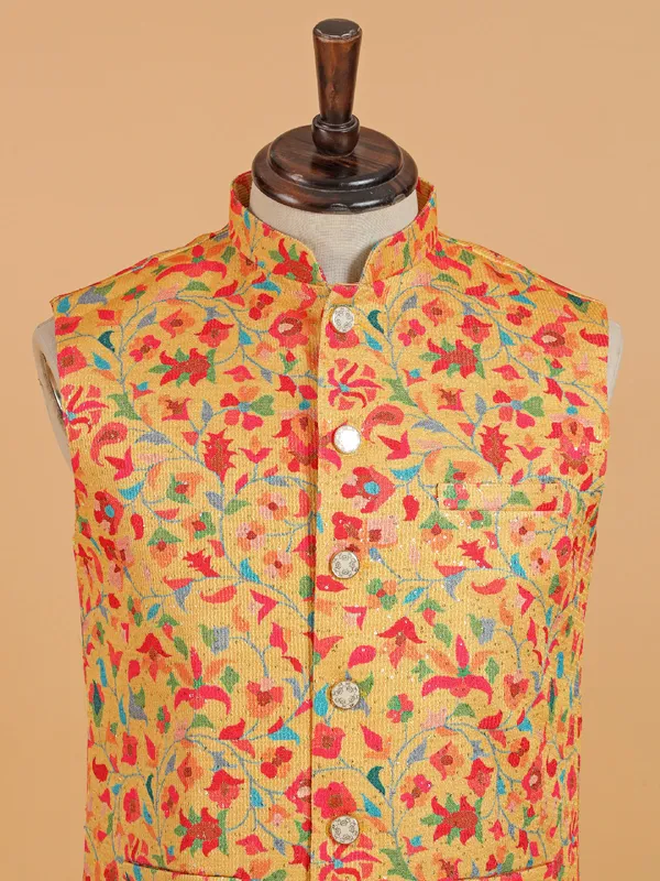 Cotton silk waistcoat in mustard yellow