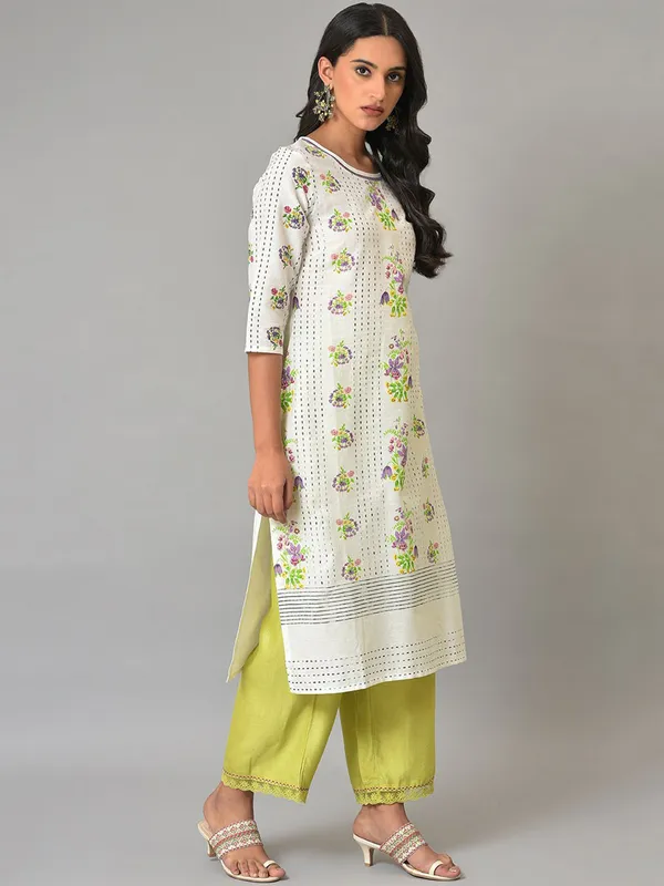 Cotton white printed women kurti